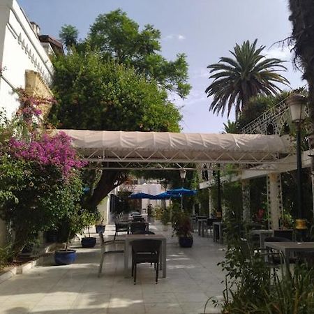 Hotel El Djazair El Mouradia Bagian luar foto