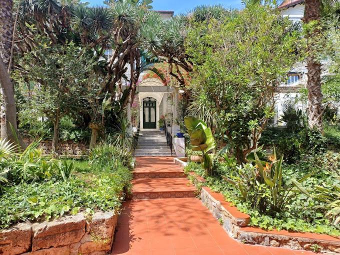 Hotel El Djazair El Mouradia Bagian luar foto