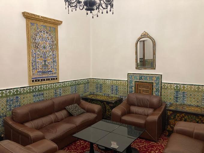 Hotel El Djazair El Mouradia Bagian luar foto
