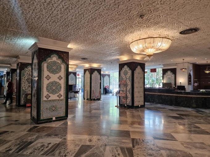 Hotel El Djazair El Mouradia Bagian luar foto